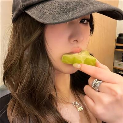 求救眨眨眼